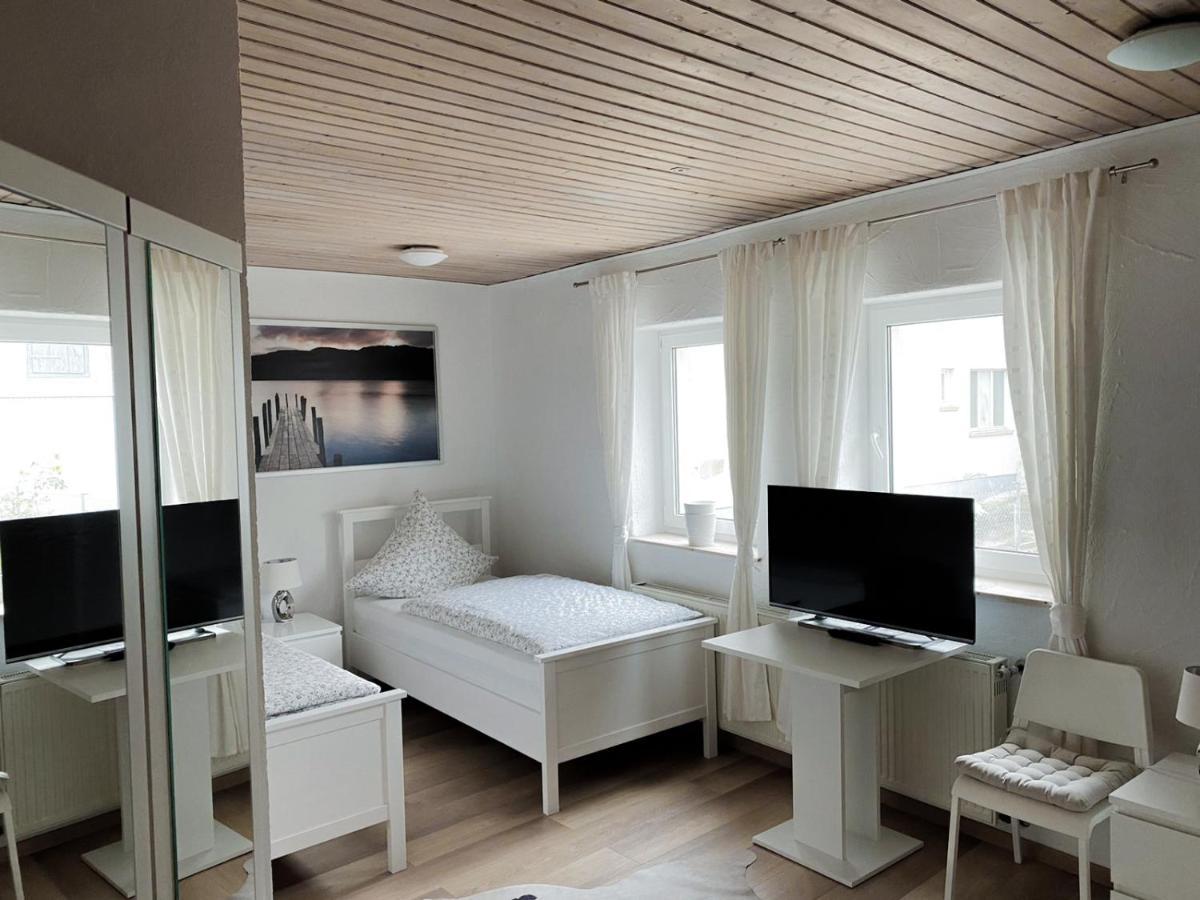 Haus Leipheim Hotel Bagian luar foto