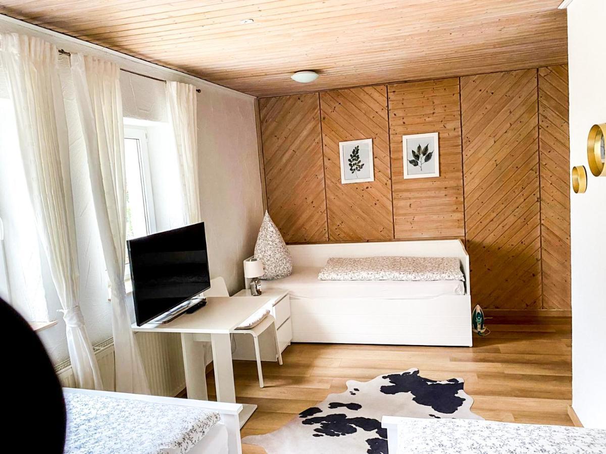 Haus Leipheim Hotel Bagian luar foto