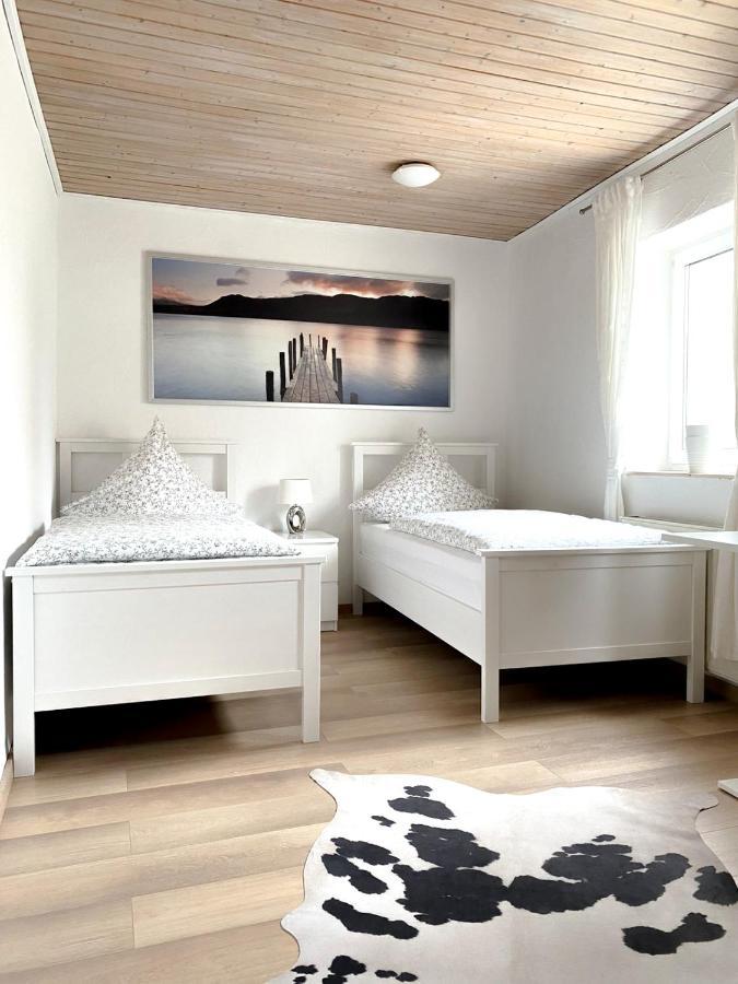 Haus Leipheim Hotel Bagian luar foto